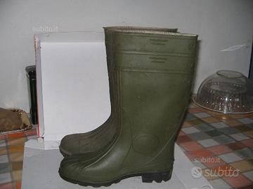 Stivali antinfortunistici alti n°41 in gomma