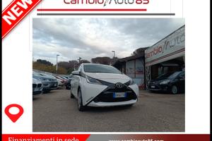 Toyota Aygo 1.0 VVT-i 69 CV 5 porte x-cool