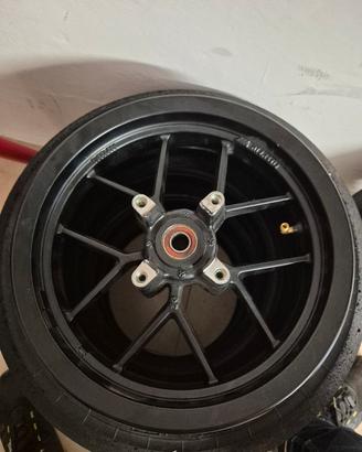 Cerchi alleggeriti 12 pollici  Pitbike 