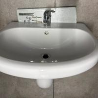 Lavandino e sanitari Ideal Standard