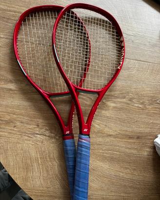 Yonex VCore 100