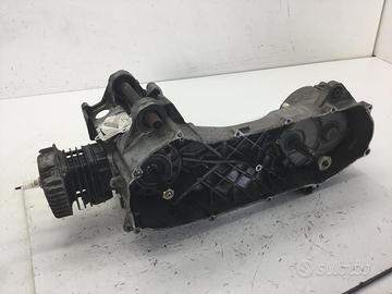 BLOCCO MOTORE ENGINE SEMI COMPLETO M: 25MY APRILIA