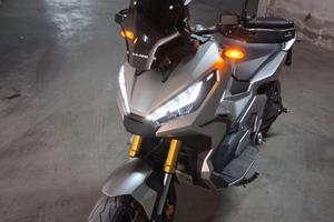 Xadv 750 2021