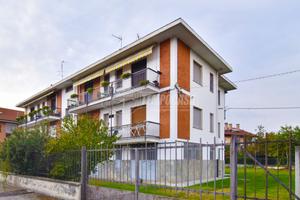 AMPIO TRILOCALE CON BOX AUTO