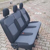 Sedili   posteriori  centrali opel vivaro 2016