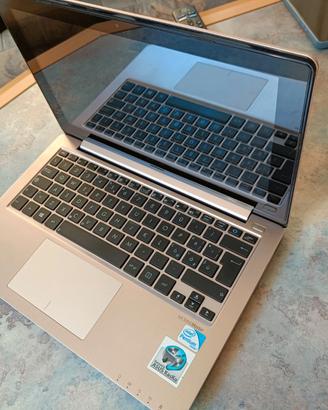 Pc notebook Asus - senza hard disk - prezzo 50 EUR