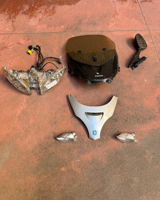 Pezzi di ricambio Piaggio x9 250cc 2000/2002