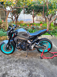 Yamaha MT-09 Cyan Storm