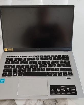 Notebook Acer Swift 1  - 14" - leggero 1,3 kg