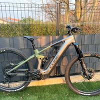 E-Mtb Cube Stereo Hybrid 140 HPC TM 29’ NUOVA