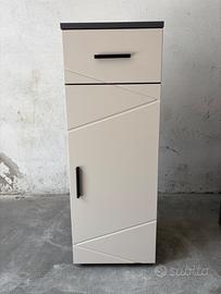 Mobiletto bagno