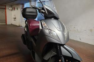 Peugeot Geopolis 300