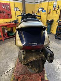 scooter silver wing