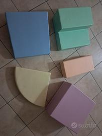 gioco cubi psicomotricità bimbi