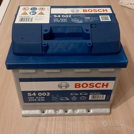 BATTERIA AUTO BOSCH S4002 12V 52Ah 470A