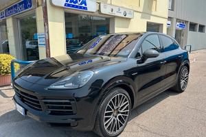 Porsche Cayenne Coupé 3.0 V6 E-Hybrid Platinum Edi