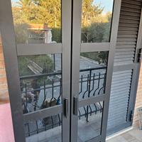 Vetrina Ikea modello Brimnes