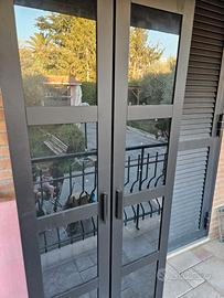 Vetrina Ikea modello Brimnes