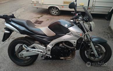 Suzuki GSR 600 - 2006