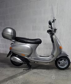 vespa 125 et4