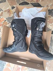 stivali motocross 44 Raven nuovi 