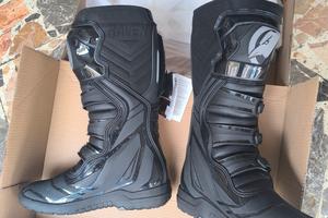 stivali motocross 44 Raven nuovi 