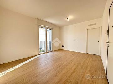 3 LOCALI A SAN MAURO PASCOLI