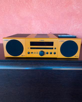 Micro hi-fi Yamaha MCR-040 Cd Radio Dock Ipod