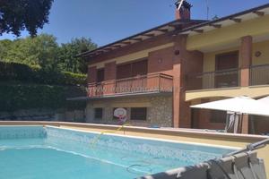 Villa bifamilare zona san Felicissimo