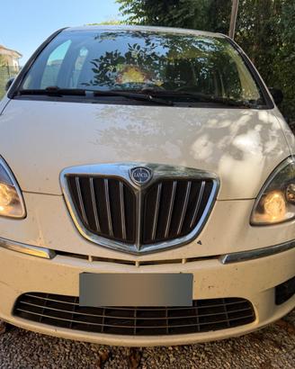 Lancia Musa 1.4 GPL 2012