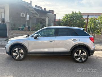 Audi q2 2.0 tdi fatturabile