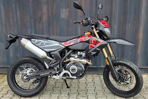 QJ MOTOR COV 125 Motard