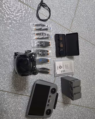 Dji mini 5 pro fly more combo - 11/25