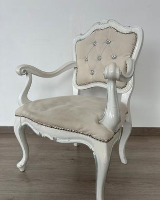Poltrona stile classico shabby chic bianca