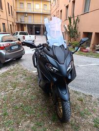 TMAX 560 modello TECH MAX - 2023