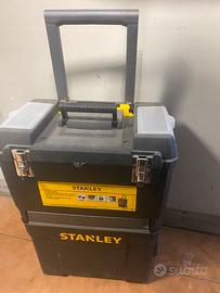 Carrello porta attrezzi