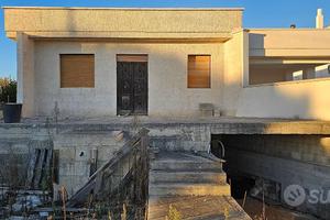 Villa singola su 2 livelli, con garage. San paolo