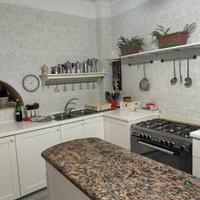 Cucina componibile compresa di elettrodomestici