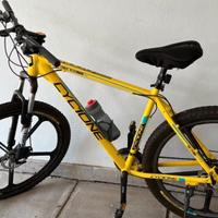  Mountain bike bicicletta  elettrica nera