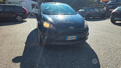 Ford Fiesta 1.4 TDCi 68CV 3 porte Titanium
