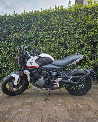 Triumph Trident 660 (2021) – Solo 4.570 km