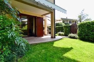 3 LOCALI A DESENZANO DEL GARDA