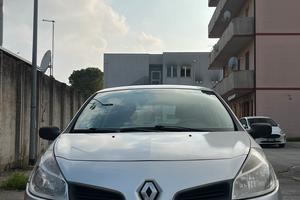 Clio III 2007 usata con impianto a metano