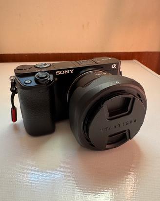 Sony A6000 + Obbiettivo TTArtisan