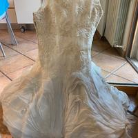 Abito elegante in pizzo e organza