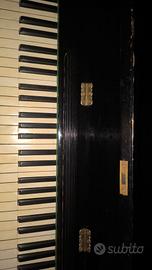 Pianoforte Ant. Martinek + Sgabello OMAGGIO