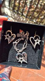 Orecchini e bracciale guess