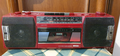 Radio cassetta rossa