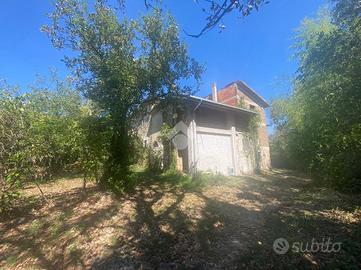 CASA DI CORTE A FONTECHIARI