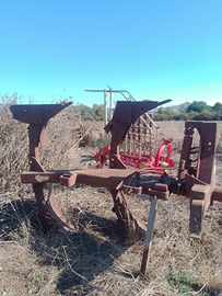 Aratro bivomero voltaorecchio